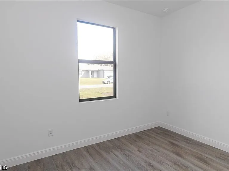 1476 Rugby Ln — Photo 25