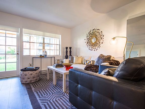3rd image of 200 NE 19th Ct APT 108M