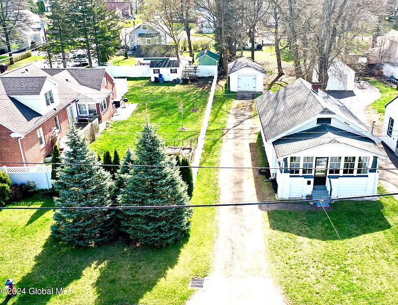 2nd image of 2509 2nd Avenue
