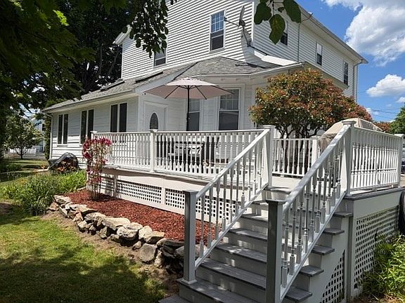 4th image of 485 Burncoat St