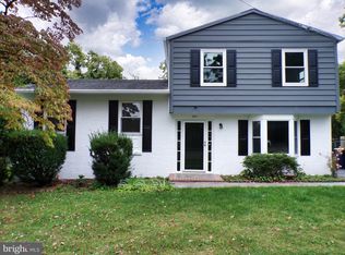 2911 Glenwood Rd, Camp Hill, PA 17011
