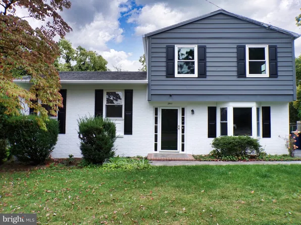 2911 Glenwood Rd, Camp Hill, PA 17011