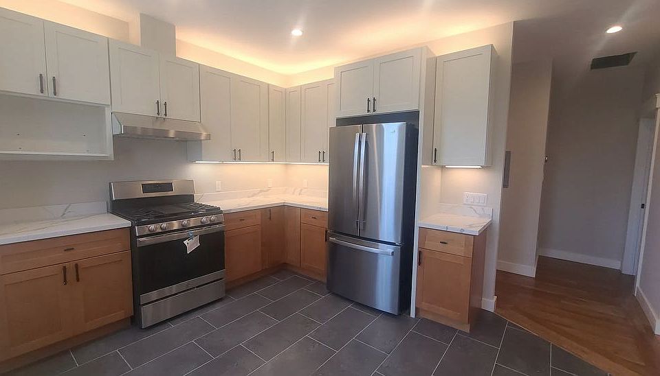 1st image of 473 Elizabeth St APT 5