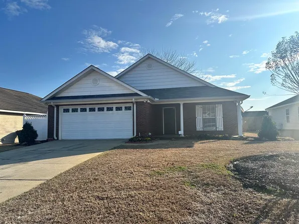 315 Brushfire Dr, Dothan, AL 36305