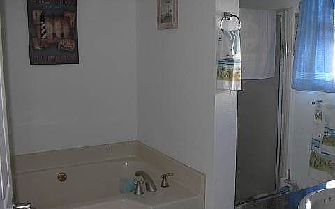 4th image of 108 Corsica Ave NE