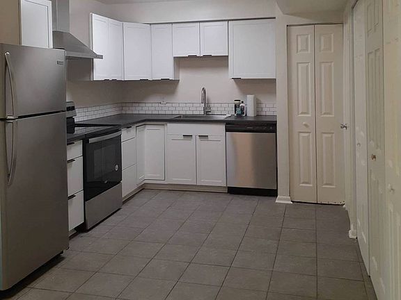 2nd image of 2730 Gatewood Cir