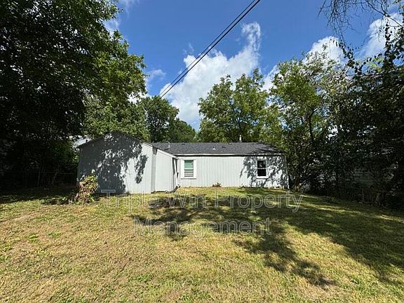 5th image of 9757 Vickie Pl