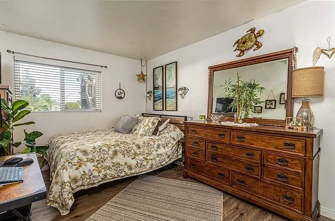 2 bed, 900 sqft, $1,000 — Photo 1
