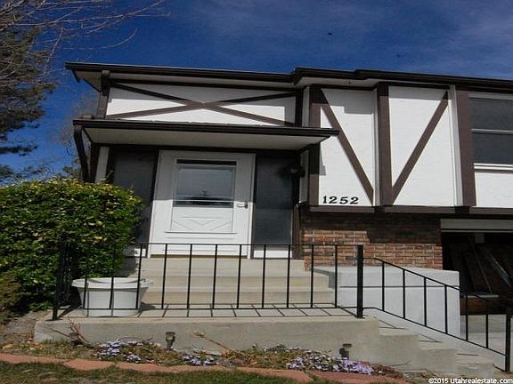 5th image of 1252 W Thames Ct