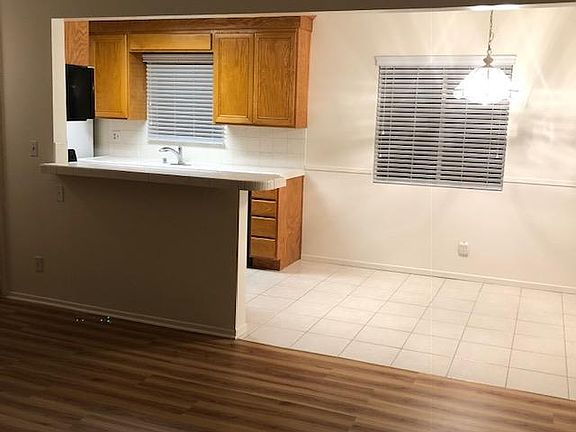 2nd image of 5900 E Naples Plz APT 4