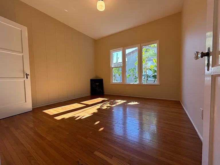 2411 W Silver Lake Dr #1/2 — Photo 8