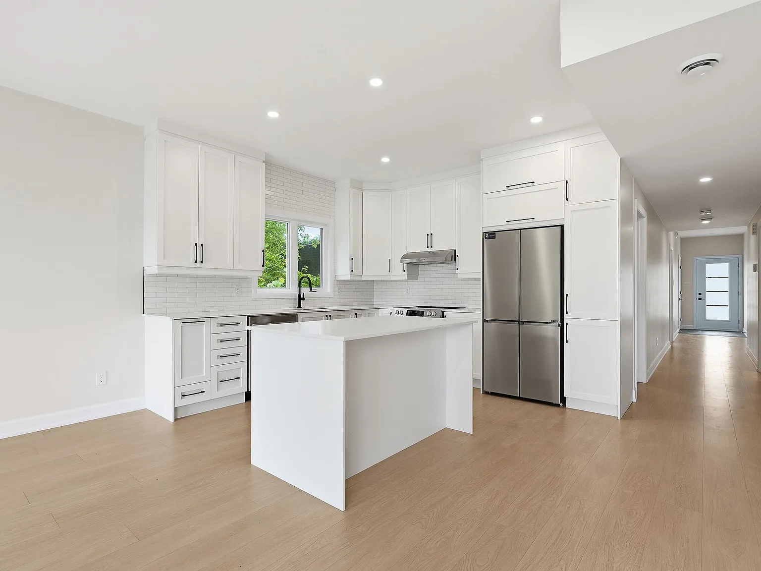 3094 Ave du Quai — Photo 4
