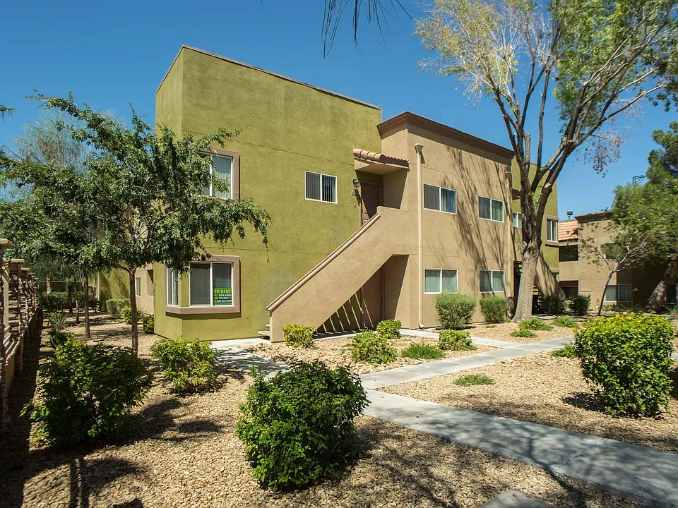 1810 N Decatur Blvd #101