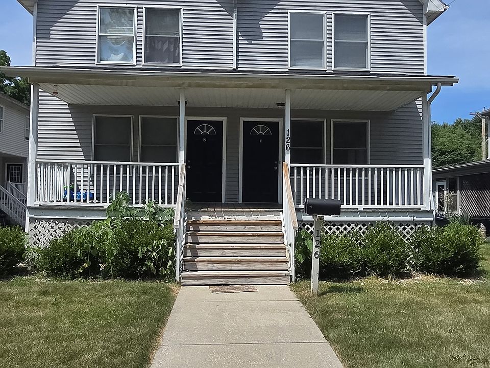 1st image of 126 E Lorain St #1