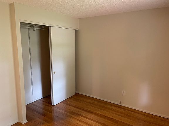 5th image of 7634 138th Pl NE