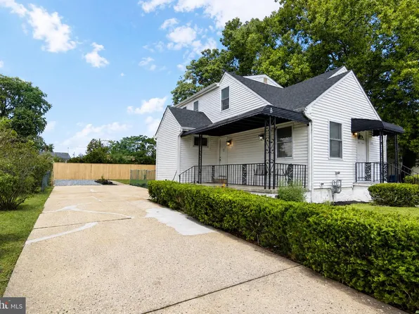 211 New St E, Glassboro, NJ 08028