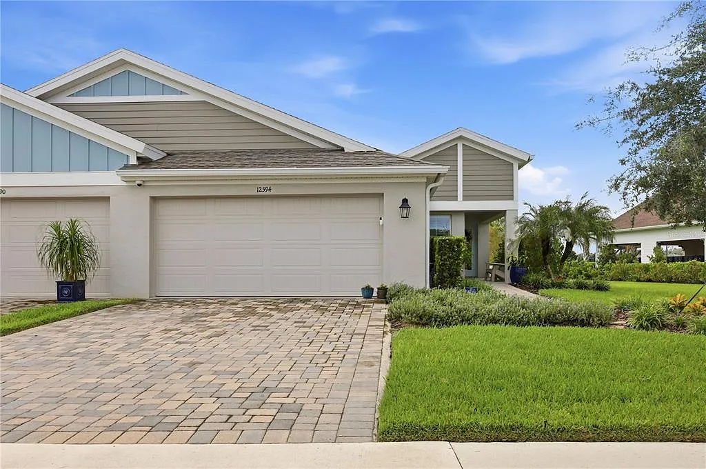 3 bed, 2.0 bath, 1518 sqft, $2,650 — Photo 1