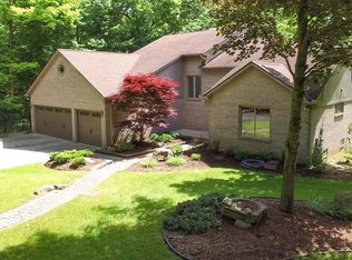 3966 Shoshone Ct NE, Oxford, MI 48370