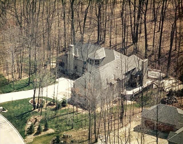 2nd image of 240 Valley Run Pl