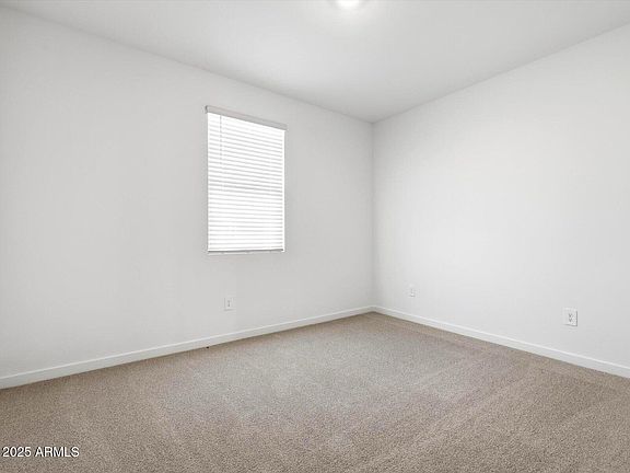 4th image of 37525 W SAN SISTO Avenue