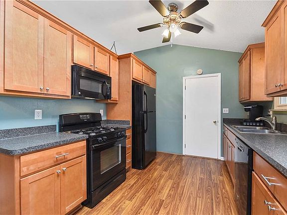 3rd image of 24851 Fawn Dr