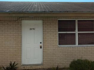 2850 Hinda Rd, West Palm Beach, FL 33403