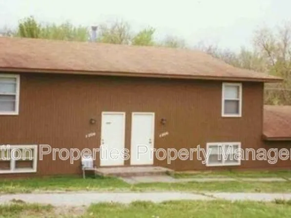1304 Randall Rd #1, Lawrence, KS 66049