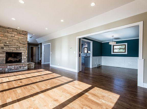 2nd image of 5512 W Oak Center Dr