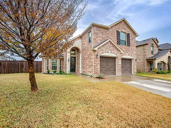 4th image of 1208 Warbler Dr