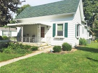 104 W Pierce St, Whitestown, IN 46075