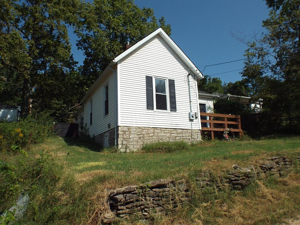 1st image of 688 Cline St