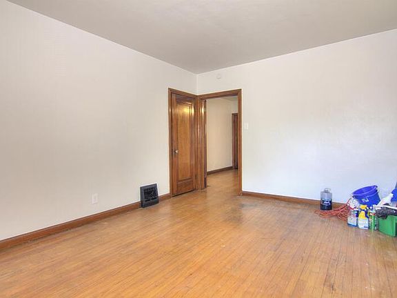 2nd image of 4259A Bates St