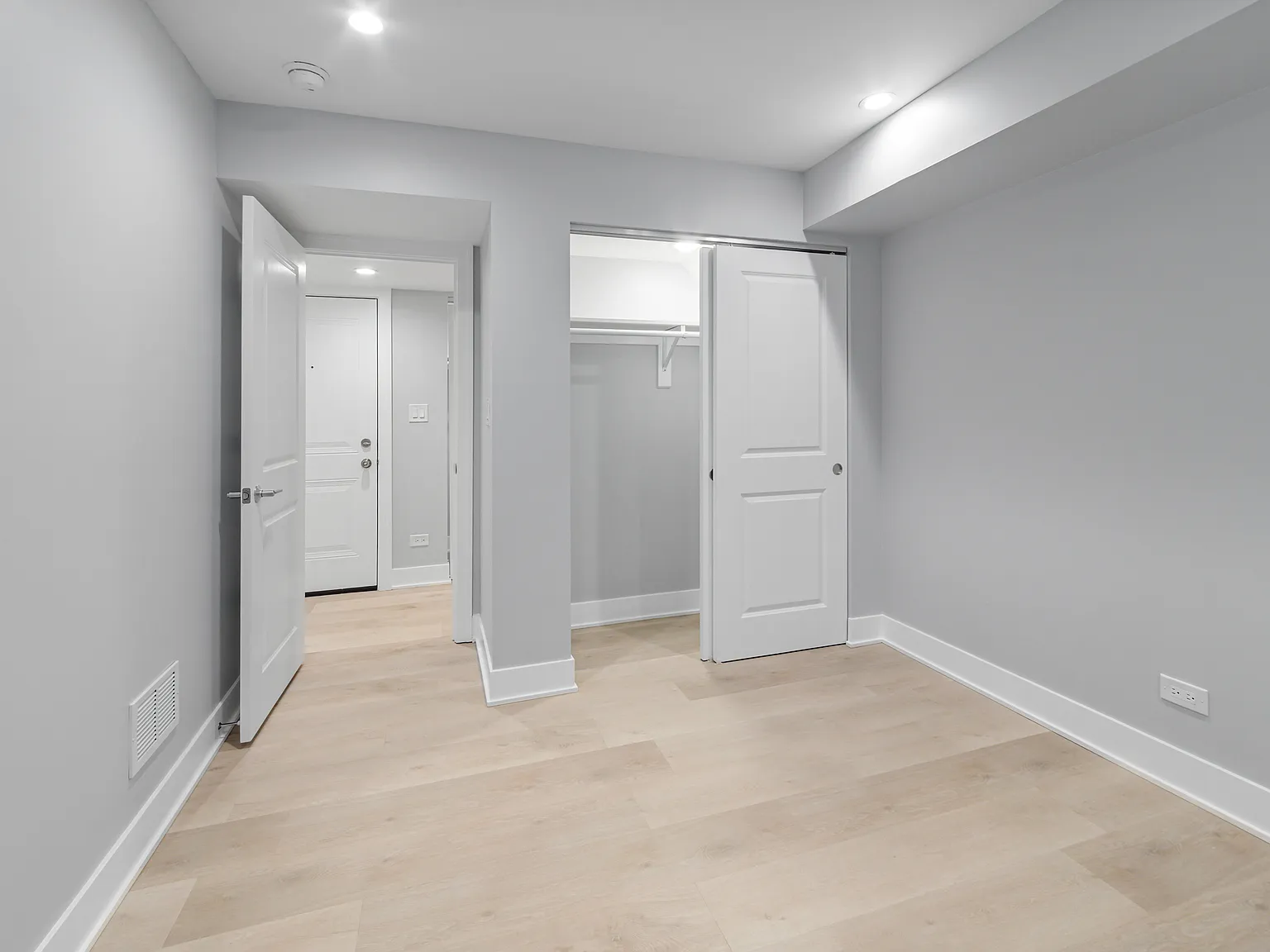 3 bed, 2.0 bath, $3,675 — Photo 3