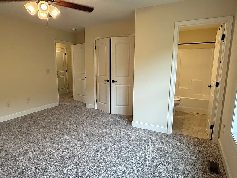 704 Grays Pointe Ct #39 — Photo 18