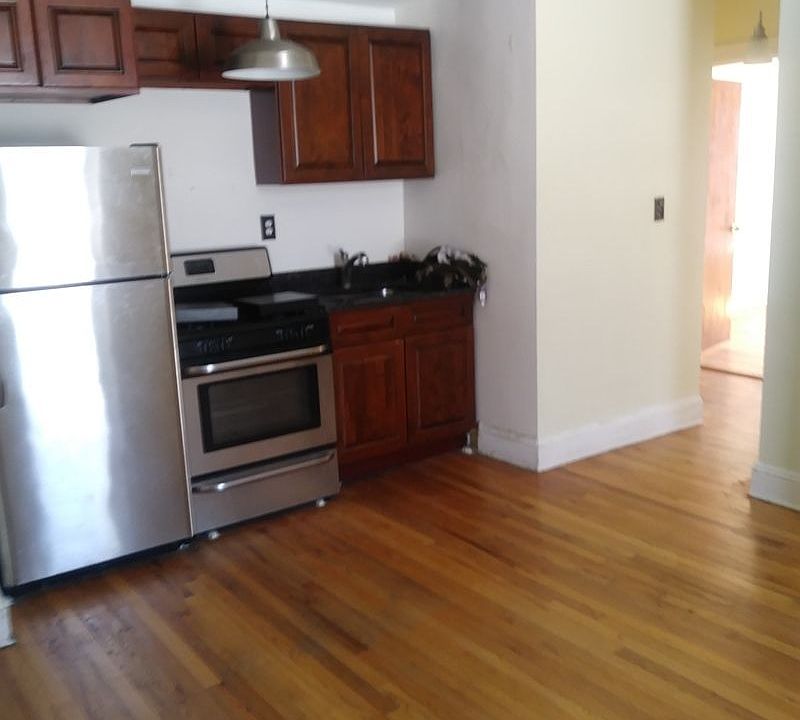 1st image of 352 Lafayette Ave APT 4C