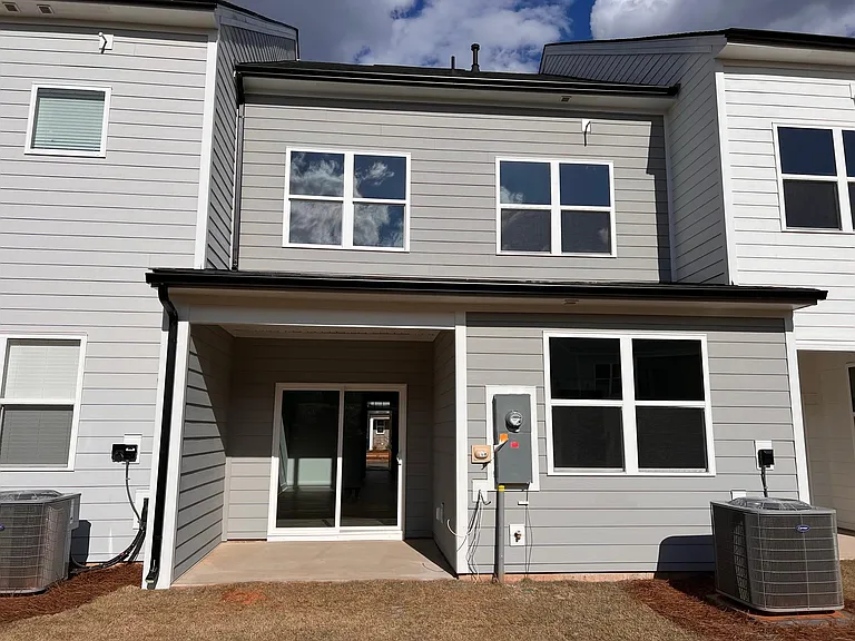 9547 Munsing Dr — Photo 6