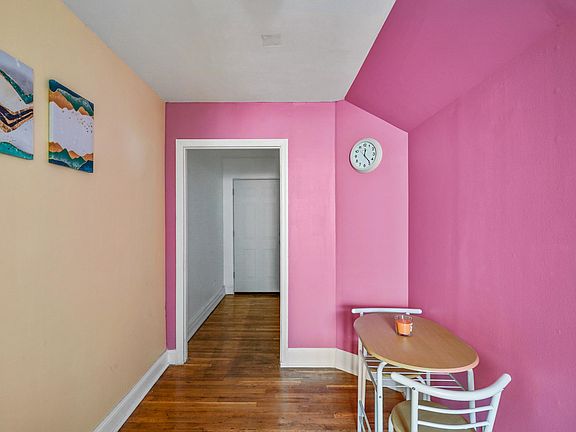 3rd image of 10515 Seaview Ave #1