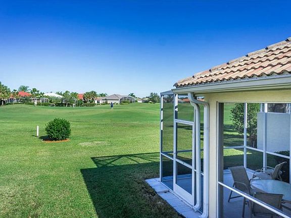 4th image of 4637 Whispering Oaks Dr