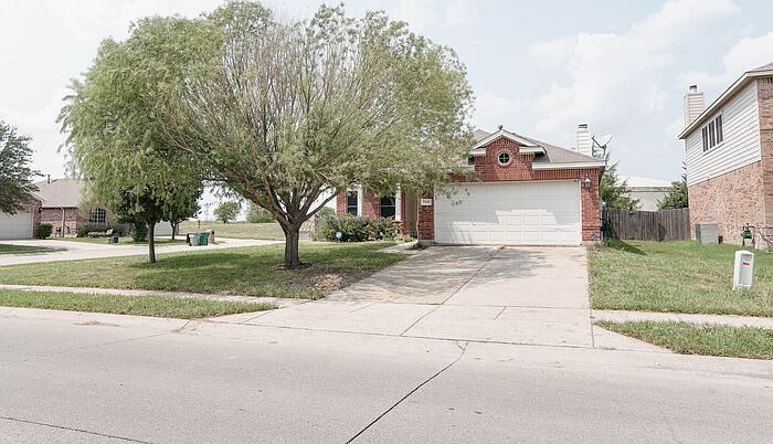 1st image of 2119 Gardenia Dr