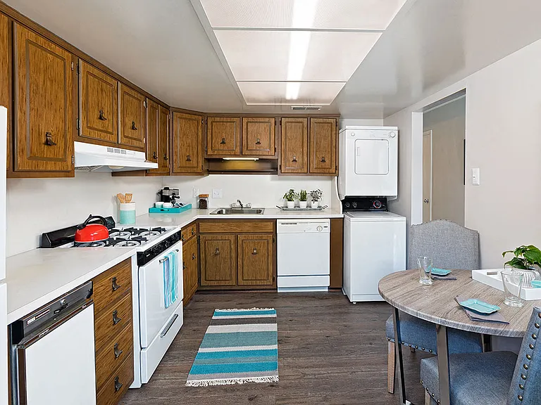 Fully equipped kitchen