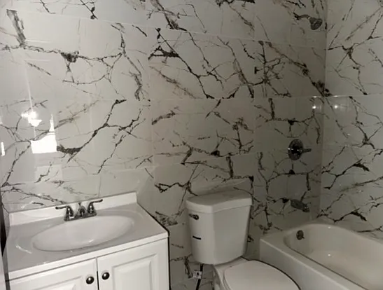 240 Madison Ave — Photo 8
