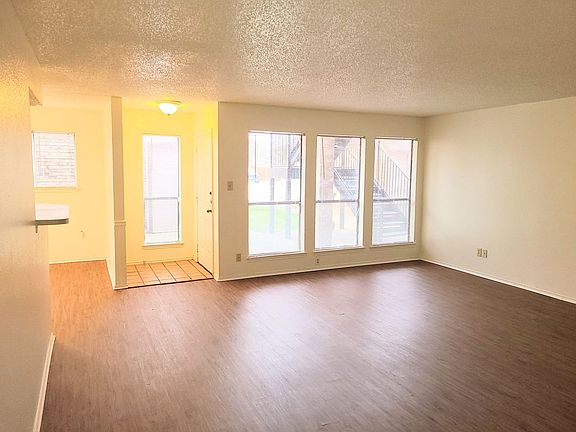 3rd image of 5032 Winder Ct APT B