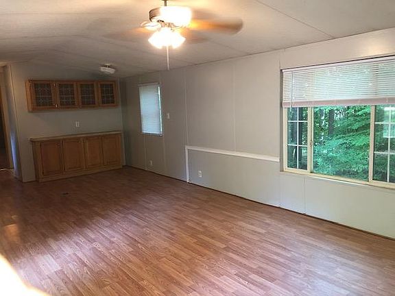 4th image of 241 Kimberly Dr