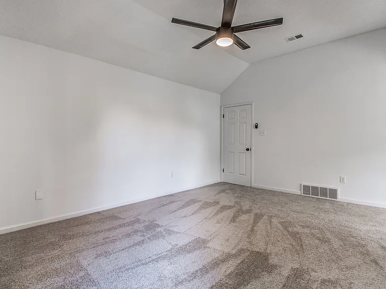 5624 Annandale Dr — Photo 33