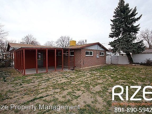 2nd image of 1150 N Topaz Dr