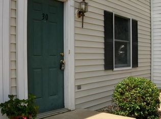 25146 York Dr APT 29, Abingdon, VA 24211