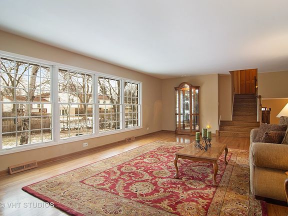 5th image of 6 W Noyes St