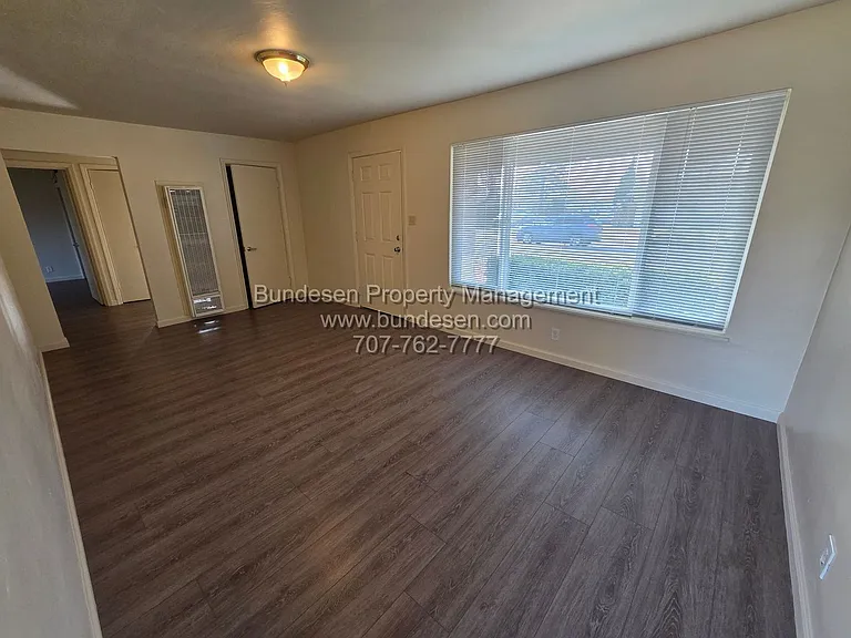 132 Maria Dr — Photo 2