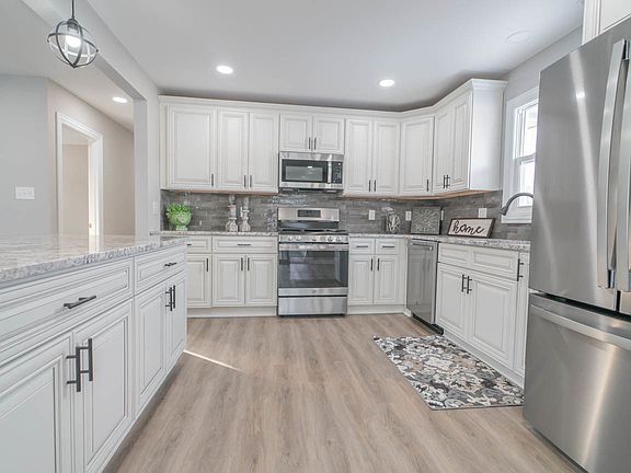 2nd image of 7328 W 83rd Pl