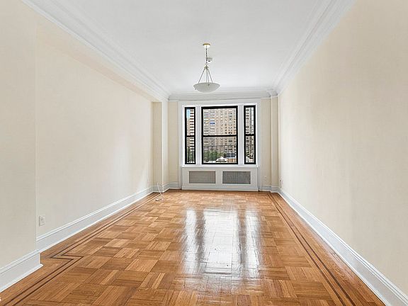 4th image of 260 W 72nd St APT 7D
